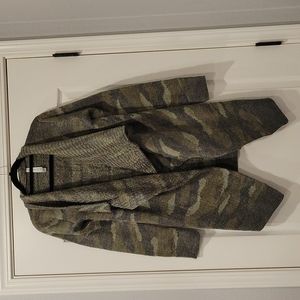 Women's S  Aeropostale Camo Sweater